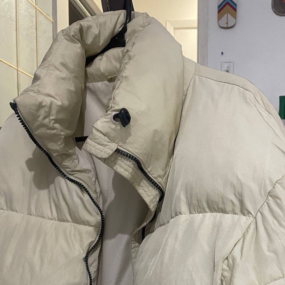 Zara Puffer Jacket - Picture 2 of 6